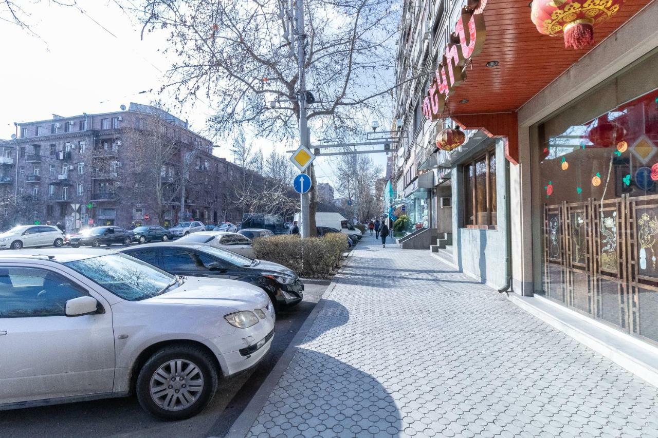 Stay Inn Apartments On 33 Sayat-Nova Avenue 耶烈万 外观 照片