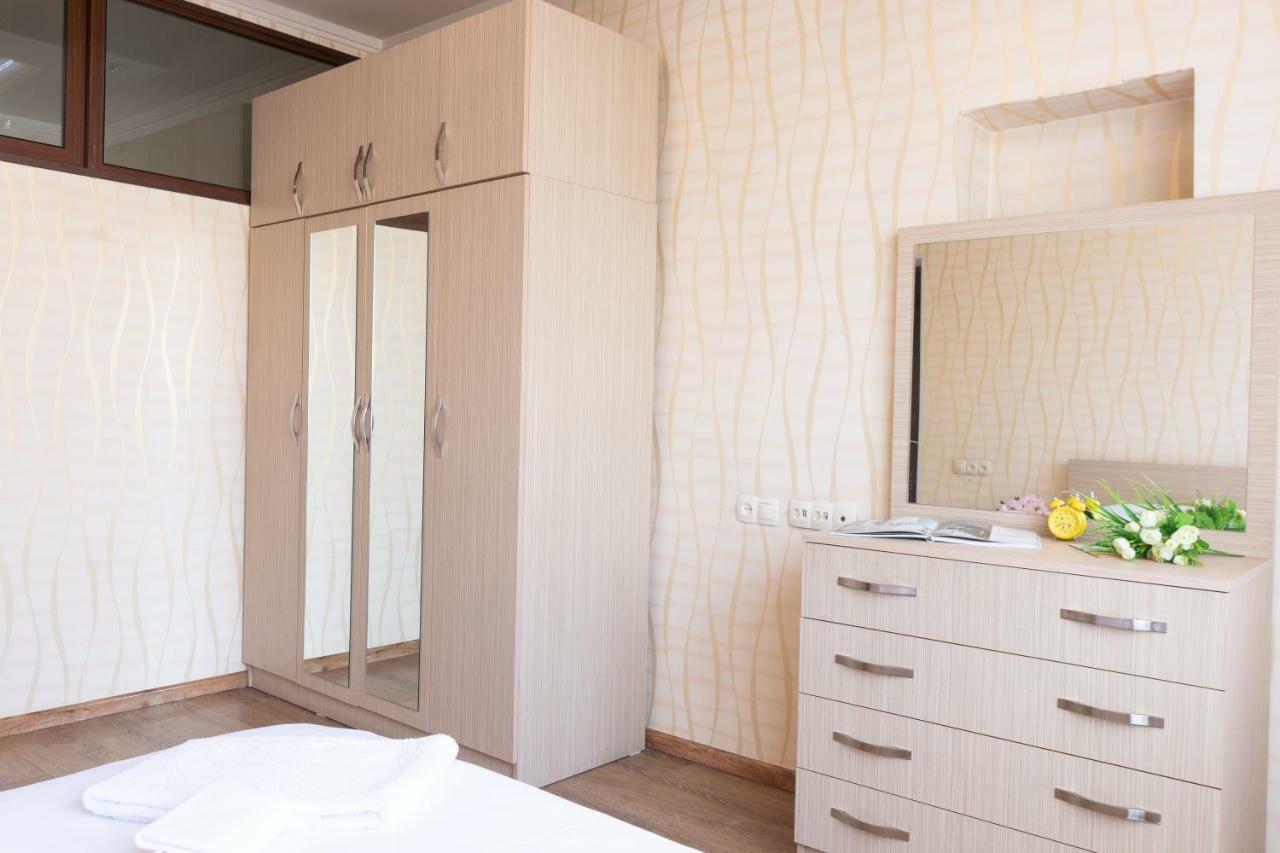 Stay Inn Apartments On 33 Sayat-Nova Avenue 耶烈万 外观 照片